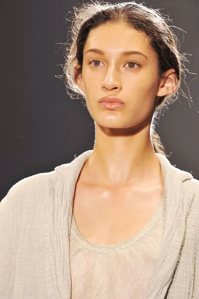 Look 15